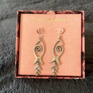 Lucky 🍀 Brand Fish shape Earrings silver plated